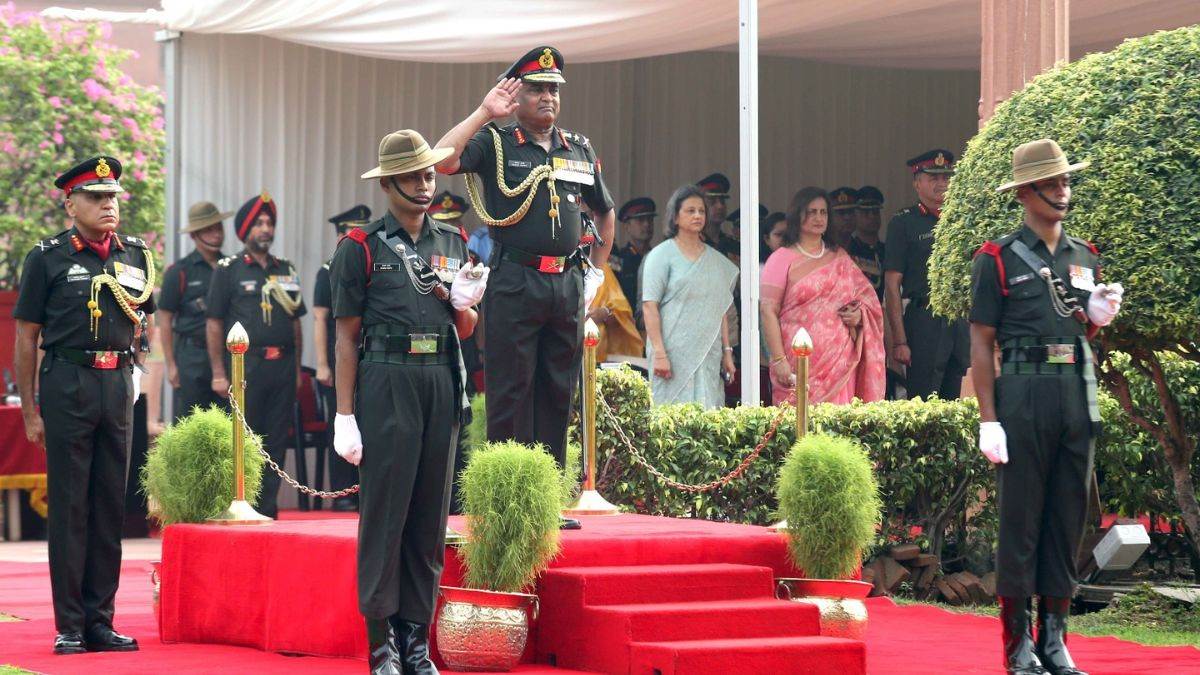Manoj Pandey: जनरल मनोज पांडे सेवानिवृत्त, दिया गया गार्ड ऑफ ऑनर, उपेंद्र द्विवेदी होंगे सेनाध्यक्ष