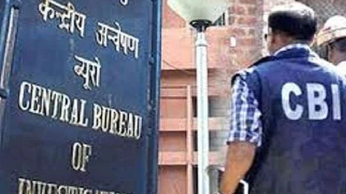 रिश्वत कांड में फरार CGST अधीक्षक मुकेश बर्मन ने सीबीआई कोर्ट में किया सरेंडर, 2 जुलाई तक रिमांड पर