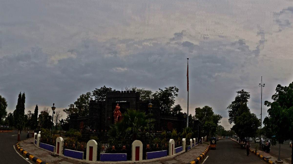 Monsoon Update: इंदौर में छाएंगे बादल, फिलहाल बूंदाबांदी से ही करना होगा संतोष, प्रभावी मानसून सिस्टम सक्रिय नहीं