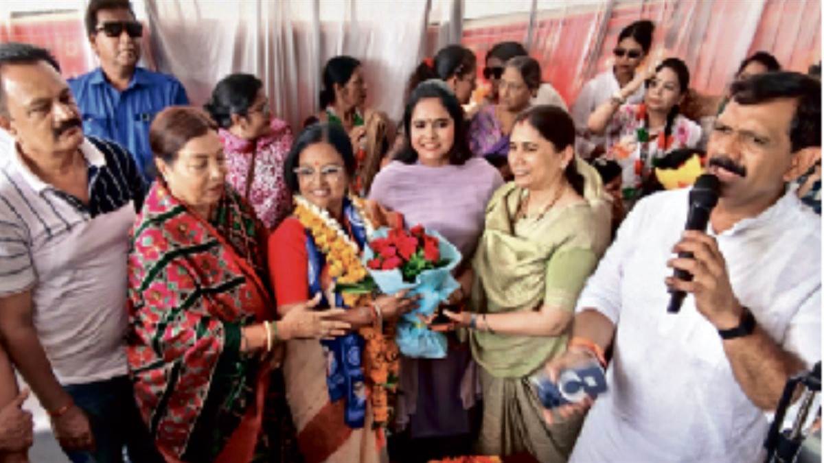 कांग्रेस में खींचतान: इंदौर नगर निगम में नेता प्रतिपक्ष के पदभार ग्रहण में 16 में से पहुंचे सिर्फ 4 पार्षद