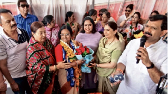 कांग्रेस में खींचतान: इंदौर नगर निगम में नेता प्रतिपक्ष के पदभार ग्रहण में 16 में से पहुंचे सिर्फ 4 पार्षद