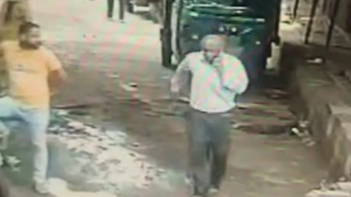 शिवपुरी में छात्रा को टॉफी देकर बुजुर्ग ने की छेड़छाड़, CCTV ने पकड़ा, पॉक्सो एक्ट के तहत केस दर्ज