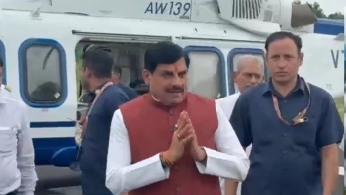 चित्रकूट में बाढ़ का भयानक मंजर, मंदाकिनी की तेज धारा में बहा पुल, एक की मौत; CM मोहन यादव ने किया हवाई सर्वे