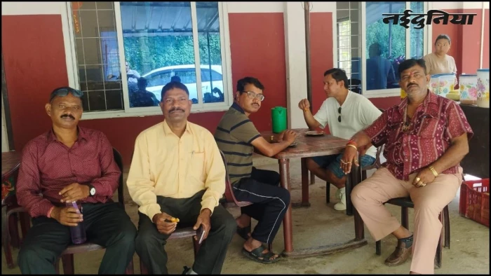 30_08_2026-nepal_flood_survivors_return_30aug_m.webp