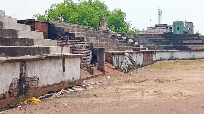 कैसे बढ़ेंगी खेल प्रतिभाएं: 27 साल, 5 परिषदें, 2 बार बेदखली, भिलाई-3 का मिनी स्टेडियम आज भी अधूरा