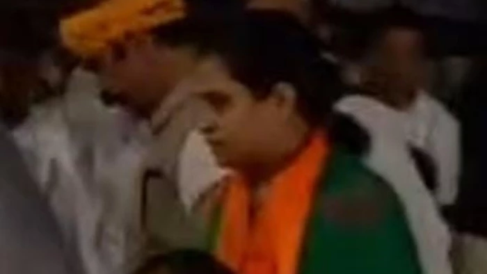 मंच पर मंडल अध्यक्ष को कुर्सी न मिलने पर भड़कीं BJP विधायक प्रियंका मीना, अपनों पर ही साधा निशाना