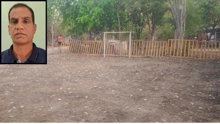 नवाचारी शिक्षक... देवास में नए स्कूल भवन से खत्म हुआ मैदान तो जनसहयोग से दूसरा करा दिया तैयार