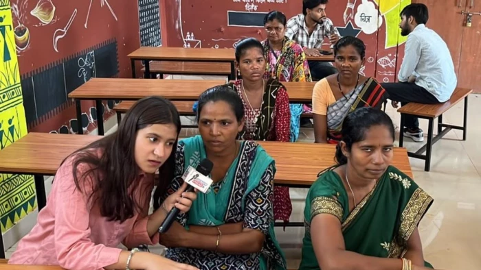 ताड़मेटला की 'खूनी सड़क' से कुख्यात नक्सली हिडमा के आंगन तक, इंफ्लुएंसर्स ने देखा बस्तर का दूसरा चेहरा