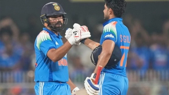 IND vs WI 2nd ODI LIVE: वेस्टइंडीज की आंधी में भारत का तूफान, रोहित शर्मा और शुभमन गिल ने ठोका शतक, टीम इंडिया ने बढ़ाए जीत की ओर कदम