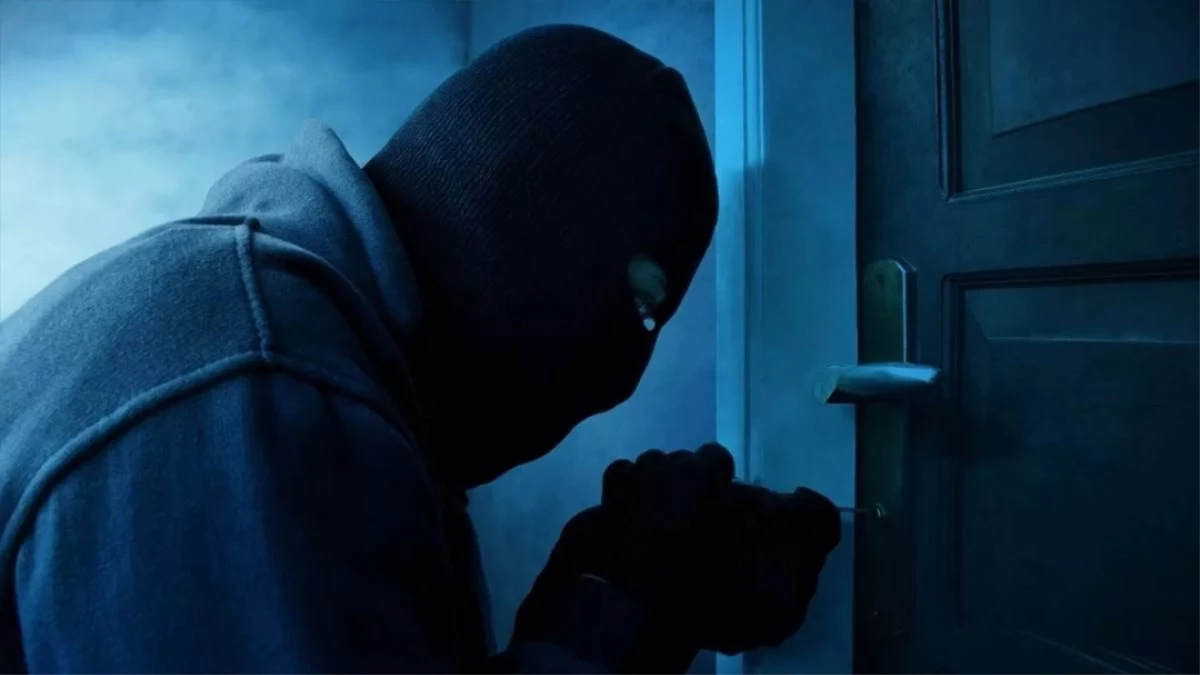 भोपाल में बेटे की शादी मना रहा था ज्वेलर्स का परिवार, सूने घर से हो गई 50 लाख की चोरी