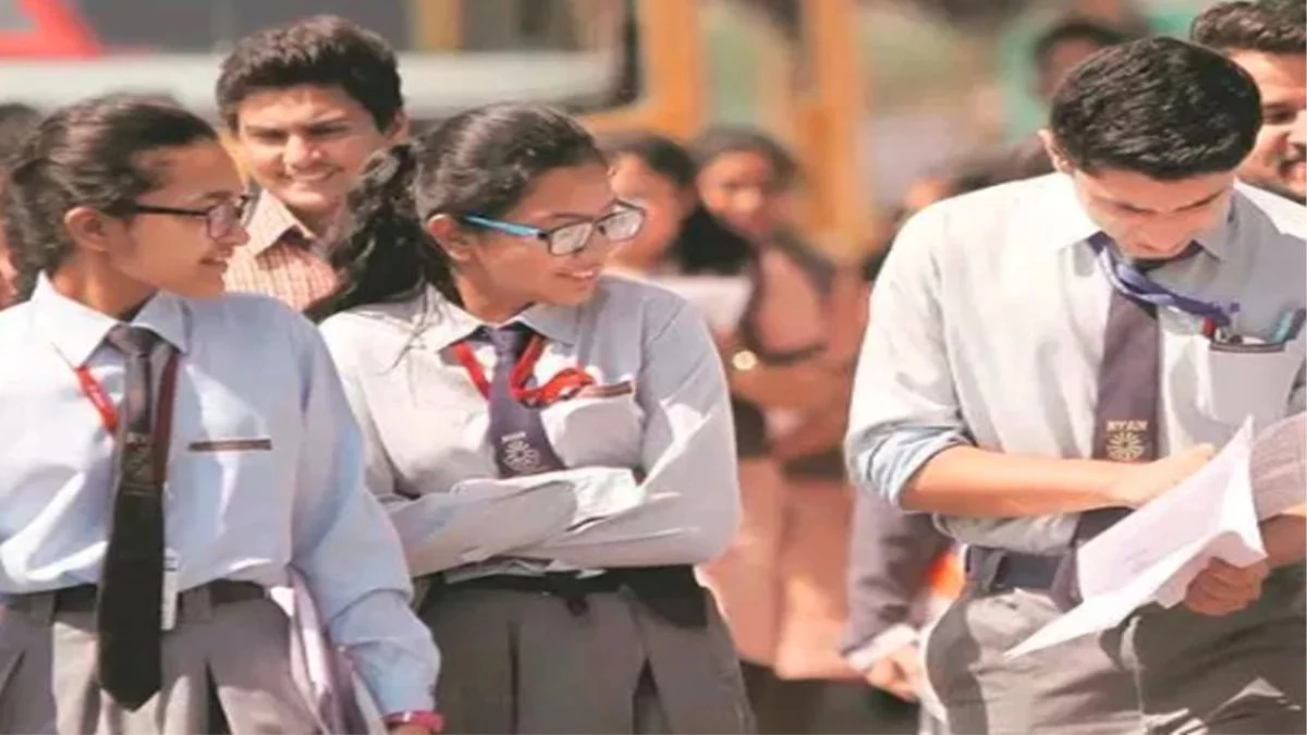 CBSE Board Exam 2026 Date Sheet: 10वीं-12वीं की फाइनल डेटशीट जारी, परीक्षा में हुए कई बदलाव, देखें पूरा शेड्यूल
