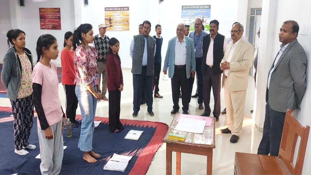 मुक्त विवि में कर्मचारियों की भर्ती करने नए पद होंगे स्वीकृत, 200 कर्मचारियों को है आस, 19 साल से दे रहे सेवा