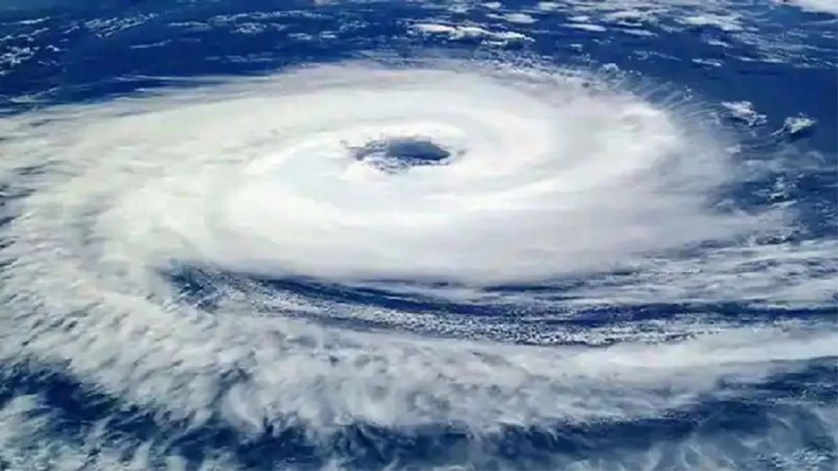 बंगाल की खाड़ी में चक्रवात, फिर भी ठंडी हवाएं... भोपाल सहित शहरों में मौसम शुष्क, दो-तीन दिन और सताएगी ठंड