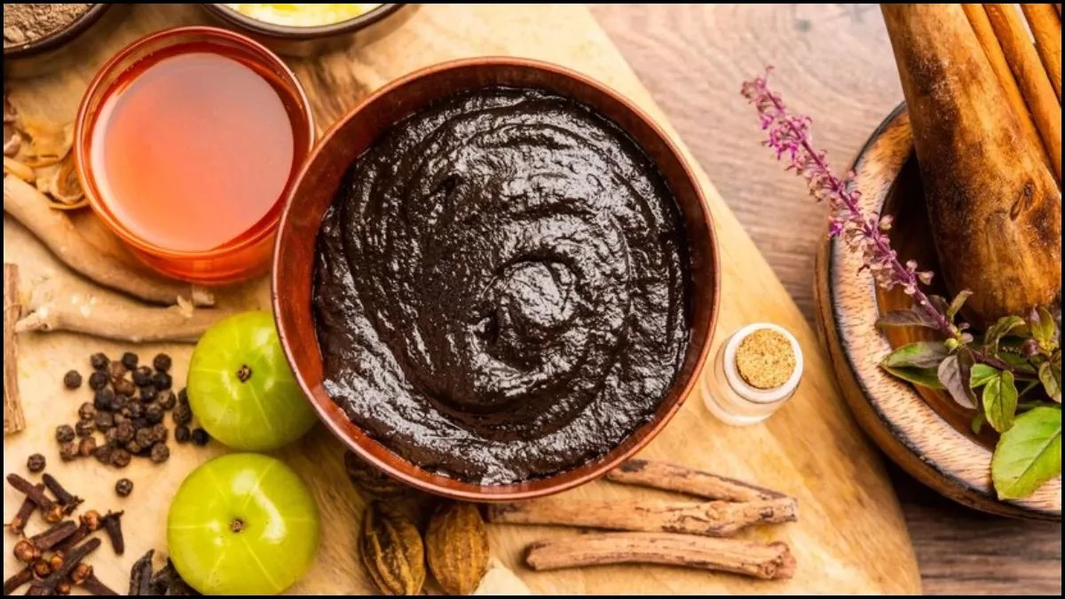 सिर्फ 1 चम्मच और 50 बीमारियों से छुटकारा, घर पर बनाएं देसी च्यवनप्राश, नोट करें आसान रेसिपी