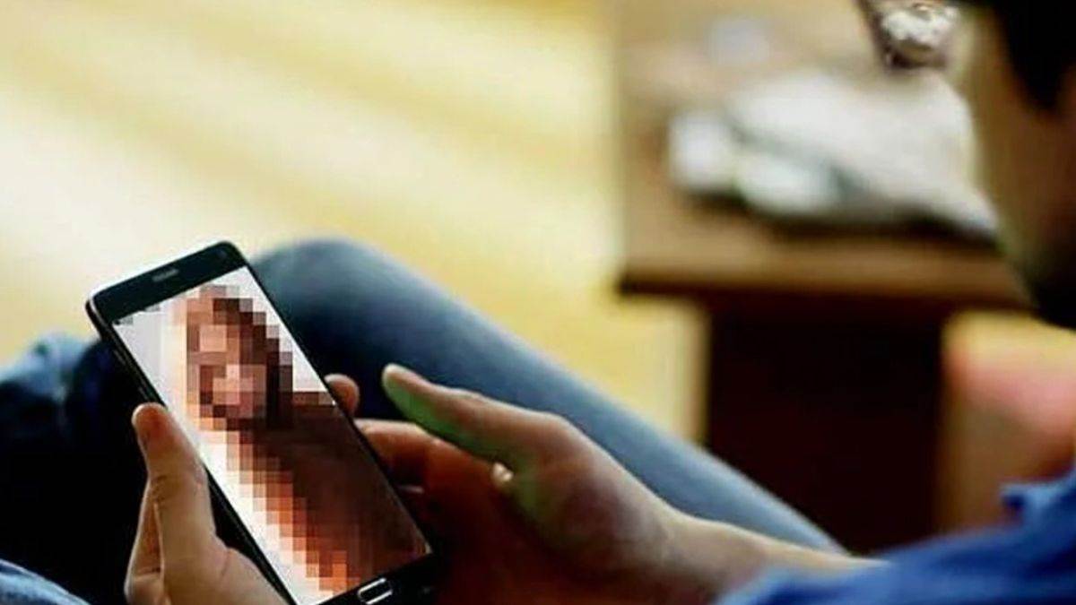 Bhopal Crime News: सेक्सटार्शन का नया तरीका, पहले लड़की करती है दोस्ती, फिर पुलिस बनकर धमकाते हैं