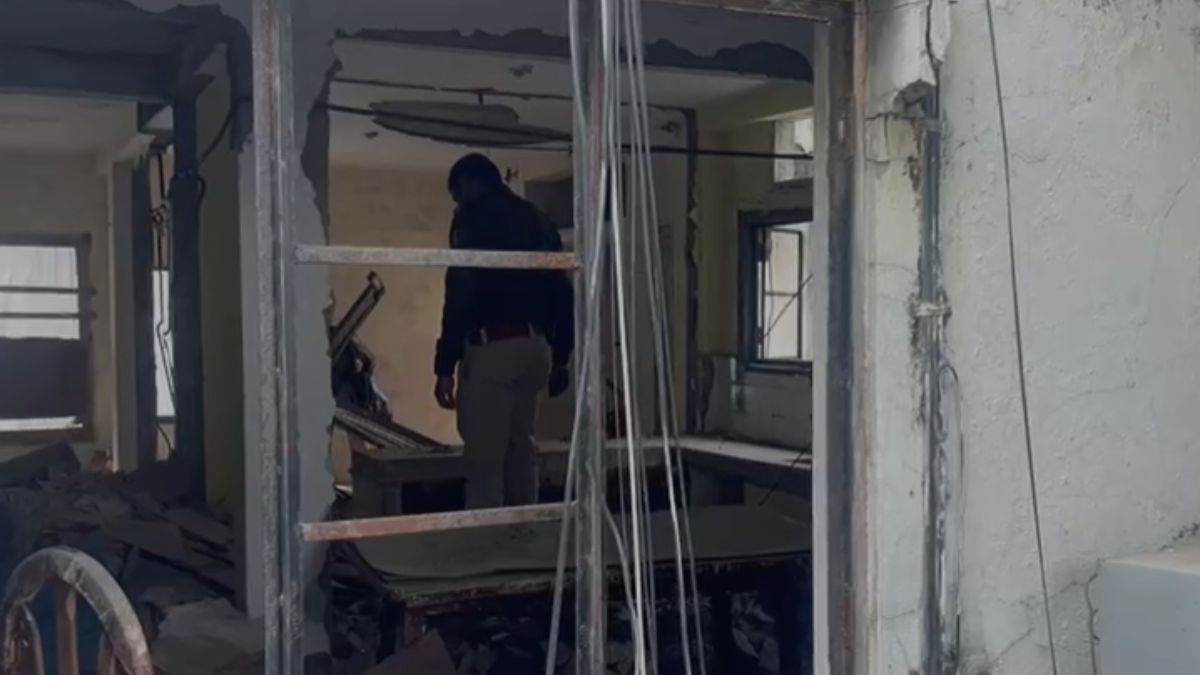 इंदौर में मासूम की सनसनीखेज हत्या, फ्लैट के पलंग में मिला शव, पुलिस ने दो लोगों को किया गिरफ्तार