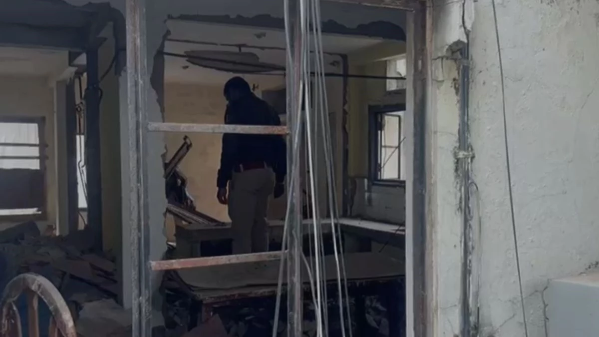 इंदौर में मासूम की सनसनीखेज हत्या, फ्लैट के पलंग में मिला शव, पुलिस ने दो लोगों को किया गिरफ्तार