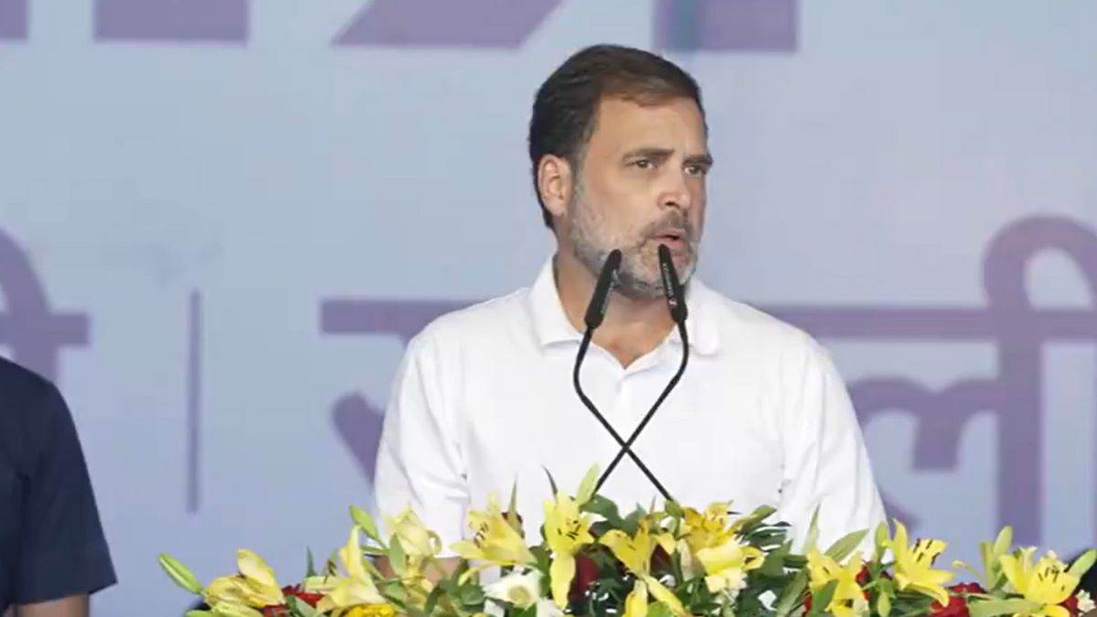 Rahul Gandhi: हमारे दो खिलाड़ियों को अंदर कर दिया, चुनाव में मैच फिक्सिंग की कोशिश, रामलीला मैदान में बोले राहुल गांधी