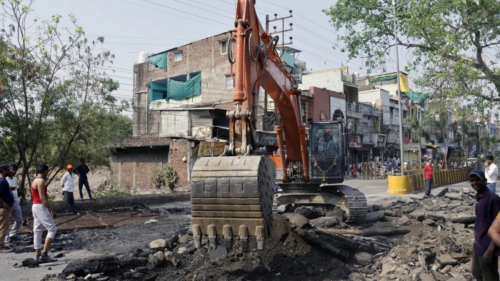 Malwa Mill to Patnipura Road: इंदौर में मालवा मिल से पाटनीपुरा के बीच रोड बंद, 100 साल पुराना पुल तोड़ना शुरू