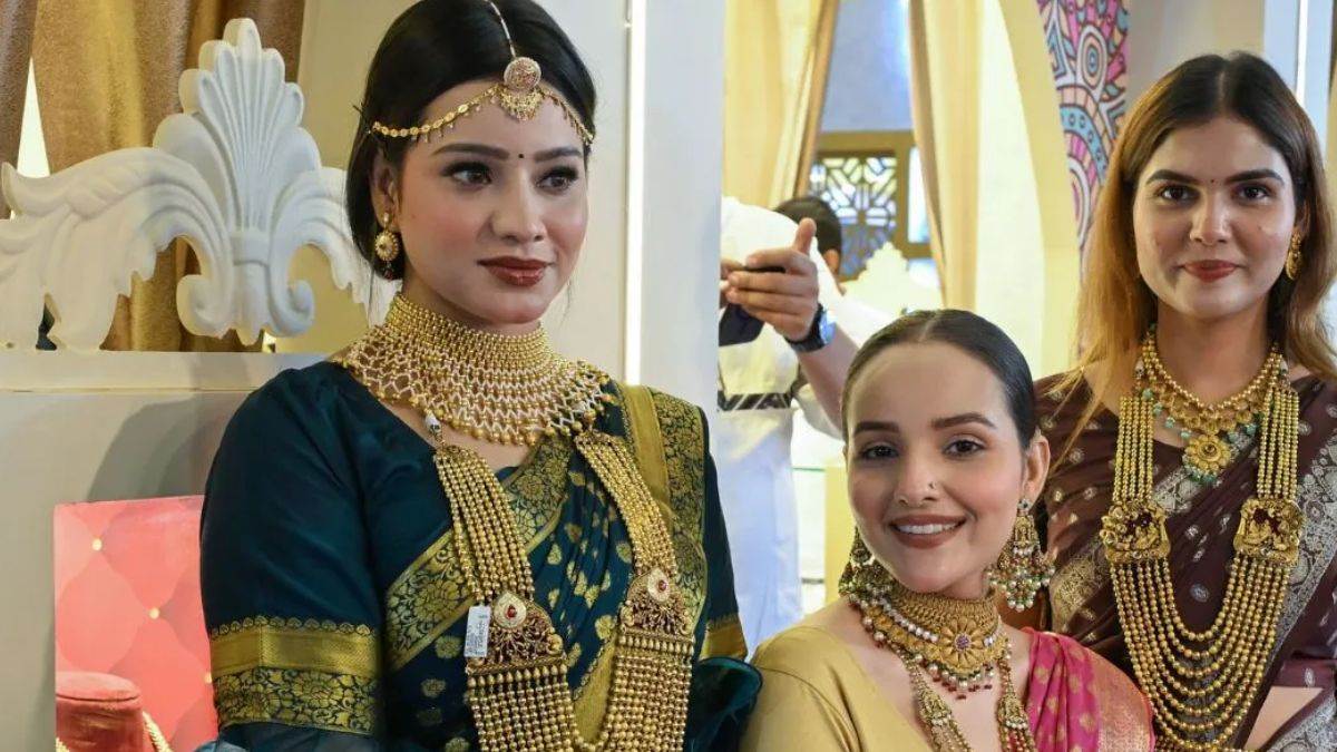 1 अप्रैल से गोल्ड इन्वेस्टमेंट में बड़ा बदलाव, SGB पर टैक्स से बढ़ेगा बोझ