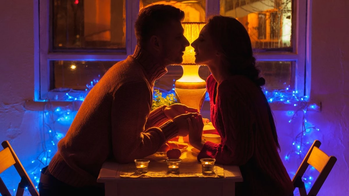 Karmic Relationship: क्‍या आप कॉस्मिक रिलेशनशिप में हैं, इन 5 संकेतों से पता करें