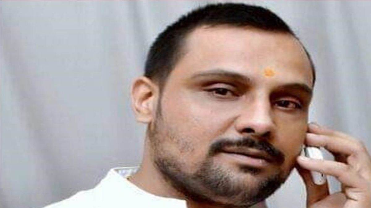 क्रिकेट बैट से हत्या कर डंपर से कुचला था शव, चार साल बाद ससुराल में छिपे आरोपी को SIT ने धर दबोचा