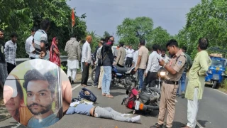 शाजापुर में पिकअप ने बाइक को रौंदा, पति-पत्नी और 1 साल के मासूम की मौके पर मौत, ड्राइवर गिरफ्तार
