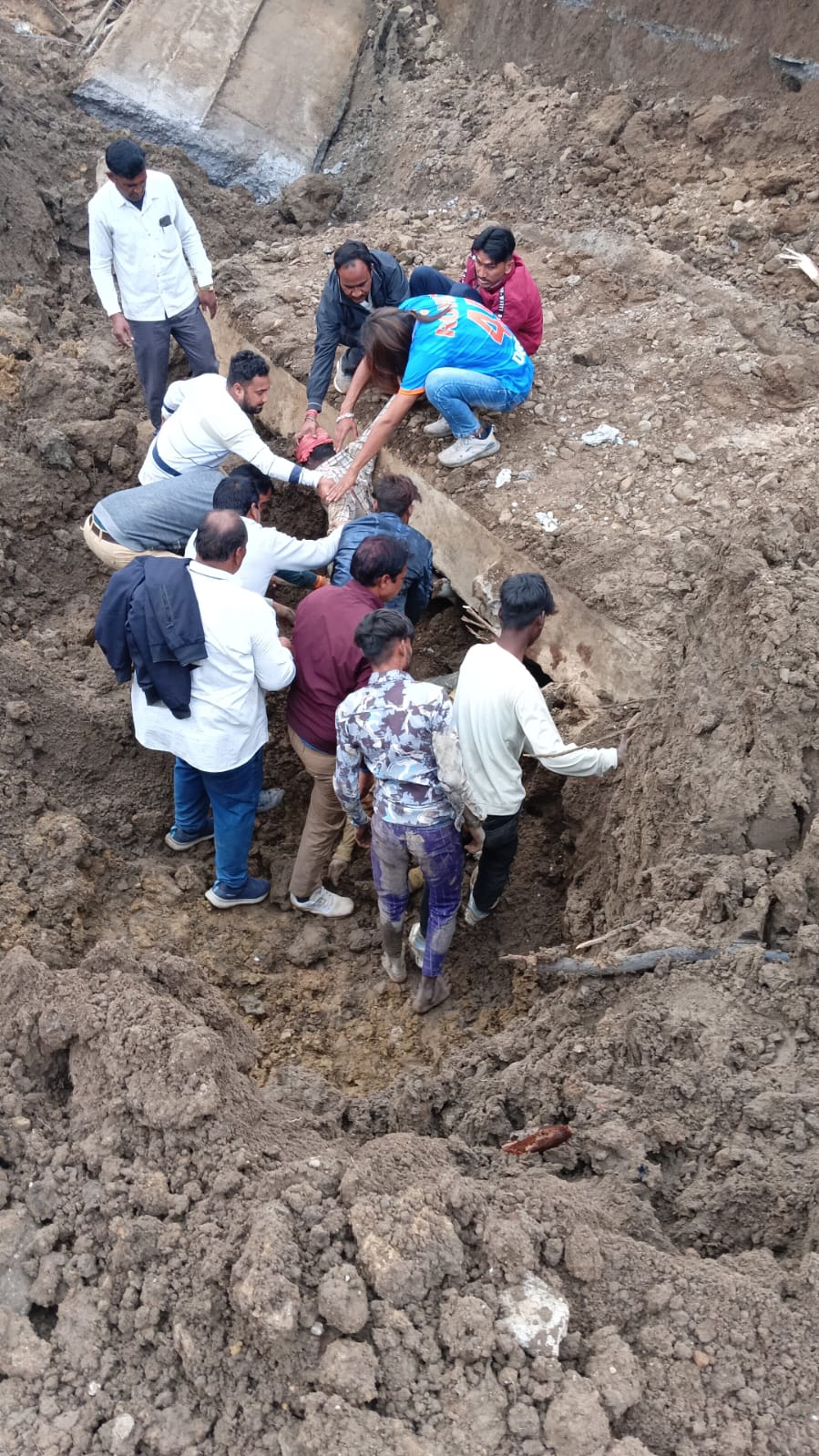 Budhni Bridge Mudslide Death
