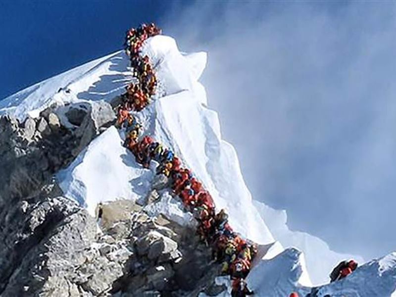 Zoo Like Situation On Highest Peak Of The World Mount Everest Nepal Government Rejects The Claim