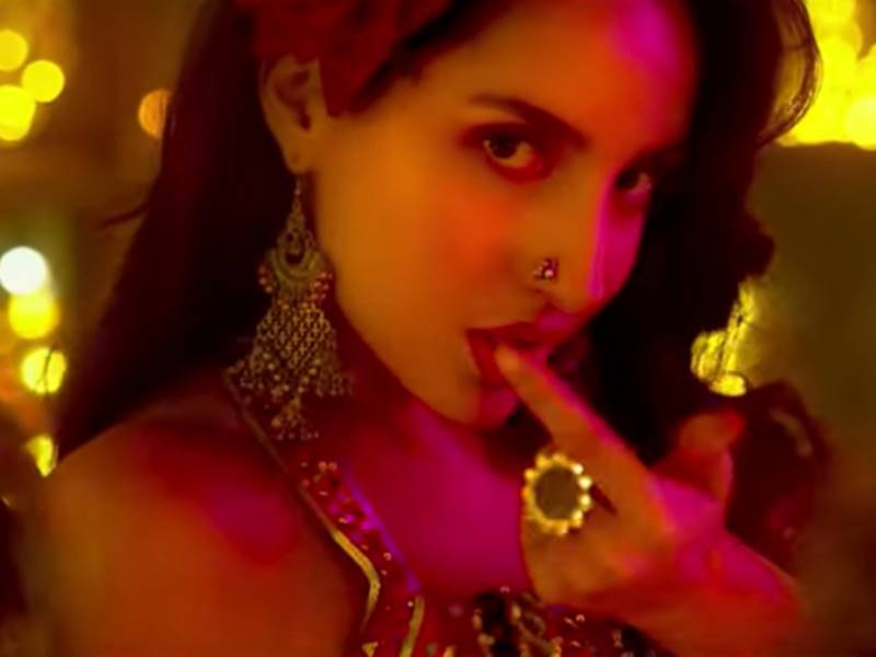 SAKI SAKI SONG RELEASE : नोरा ने एक बार फिर जगाया जॉन के लिए जादू SAKI SAKI SONG RELEASE : नोरा ने एक बार फिर जगाया जॉन के लिए जादू