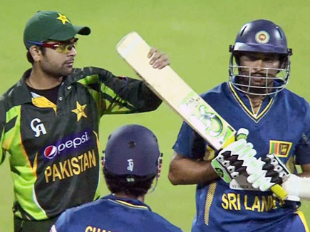 Pakistan Ahmed Shehzad attacks Tillakaratne Dilshan over religion