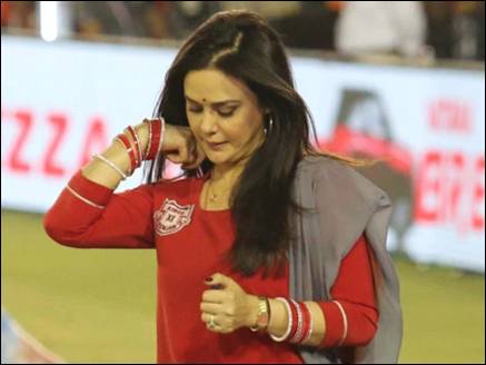 Preity Zinta And David Miller Perform Some Rituals At Mohali Stadium