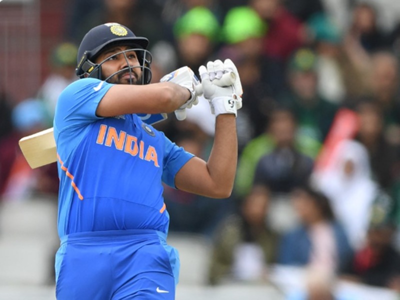 India vs West Indies: रोहित के इस दिग्गज के साथ फोटो हो रहे वायरल, जानिए क्या है खासियत
