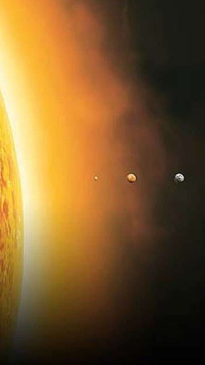Astro News: शनि की राशि में बनेगा बुधादित्य योग, इन राशियों को बंपर लाभ