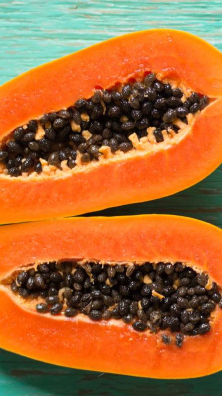 Papaya Benefit: पपीता में है कई गुण, बालों और त्वचा के लिए है गुणकारी