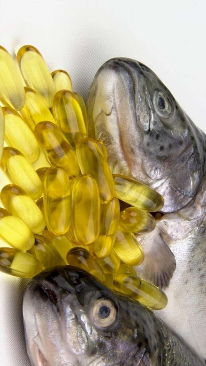 Fish oil: फिश ऑयल कैप्सूल लेने से मिलेंगे कई फायदे