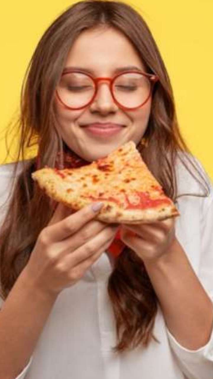 खूब पिज्जा खाने का है शौक? जानें इसके नुकसान