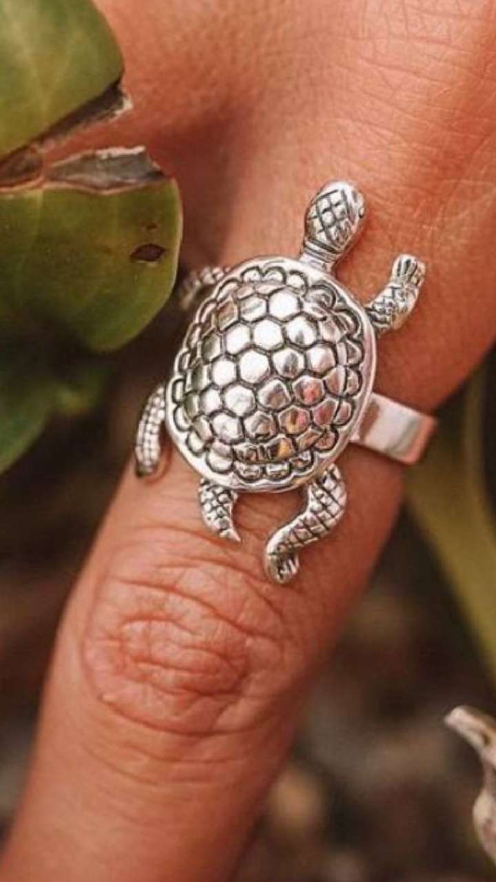 Buy morir Feng Shui Silver Plated Turtle Kachua Tortoise Finger Ring for  Women at Amazon.in