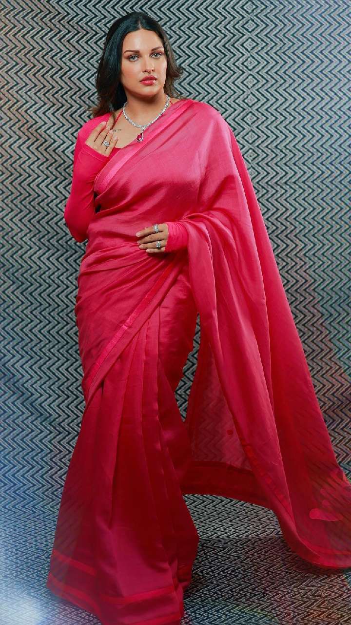 Himanshi Khurana in a saree is elegance personified